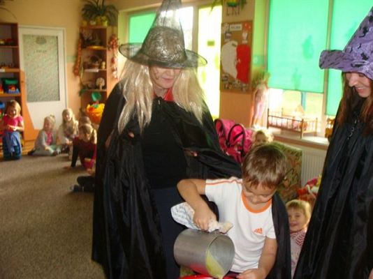 Grafika #64: 29.11.2013 - Andrzejki w gr. III