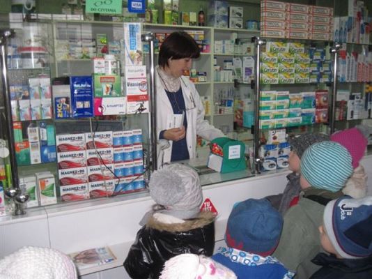 Grafika #2: 26.11.2013 - Średniaki z wizytą w aptece