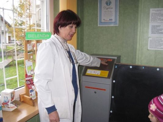 Grafika #3: 26.11.2013 - Średniaki z wizytą w aptece