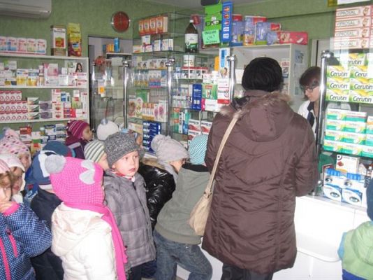 Grafika #5: 26.11.2013 - Średniaki z wizytą w aptece