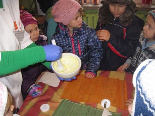 Grafika #13: 26.11.2013 - Średniaki z wizytą w aptece