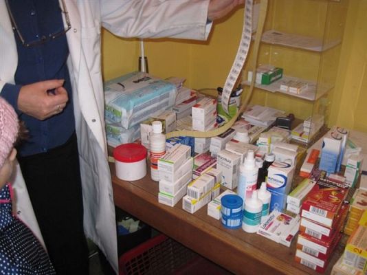 Grafika #18: 26.11.2013 - Średniaki z wizytą w aptece