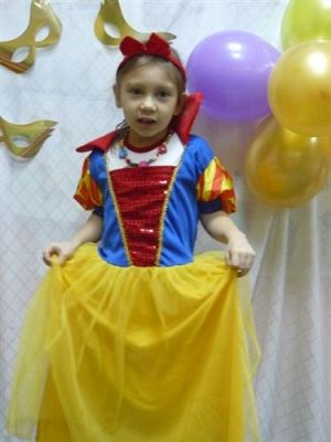 Grafika #2: Nasze karnawałowe przebrania - Średniaki