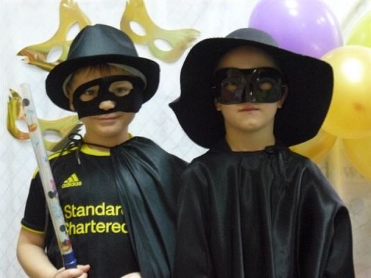 Grafika #27: Nasze karnawałowe przebrania - Średniaki