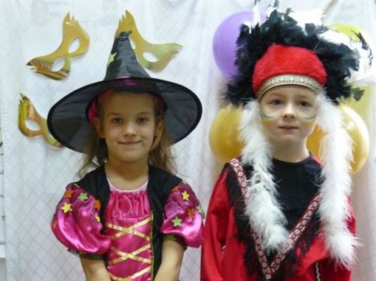 Grafika #28: Nasze karnawałowe przebrania - Średniaki