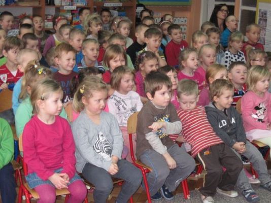 Grafika #4: 14.01.2014 - Teatrzyk pt."Zaczarowana baśń o przyjaźni"