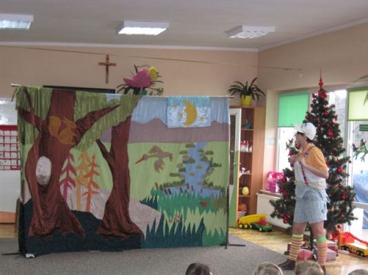 Grafika #13: 14.01.2014 - Teatrzyk pt."Zaczarowana baśń o przyjaźni"