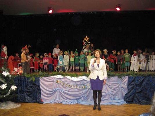 Grafika #18: 12.12.2013 - Przedstawienie świąteczne pt." W oczekiwaniu na Święta "