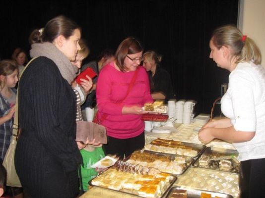 Grafika #83: 12.12.2013 - Przedstawienie świąteczne pt." W oczekiwaniu na Święta "