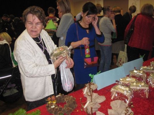 Grafika #90: 12.12.2013 - Przedstawienie świąteczne pt." W oczekiwaniu na Święta "