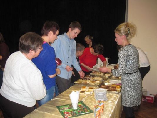 Grafika #92: 12.12.2013 - Przedstawienie świąteczne pt." W oczekiwaniu na Święta "