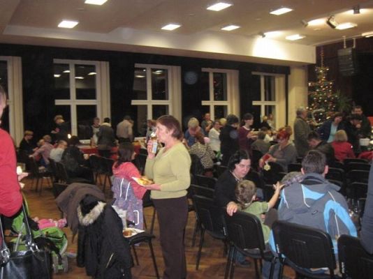 Grafika #95: 12.12.2013 - Przedstawienie świąteczne pt." W oczekiwaniu na Święta "