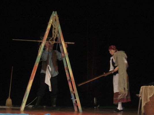 Grafika #12: 11.12.2013 - Przedstawienie teatralne "Rybak-król" w Gokis w Wicku