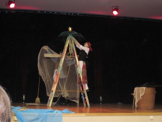 Grafika #13: 11.12.2013 - Przedstawienie teatralne "Rybak-król" w Gokis w Wicku