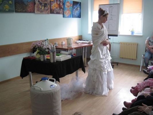 Grafika #2: 05.03.2014 - Warsztaty edukacyjne pn."Mroźne eksperymenty" w GOKiS w Wicku