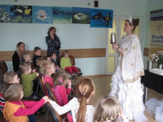 Grafika #10: 05.03.2014 - Warsztaty edukacyjne pn."Mroźne eksperymenty" w GOKiS w Wicku