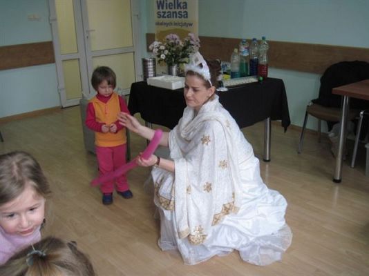 Grafika #23: 05.03.2014 - Warsztaty edukacyjne pn."Mroźne eksperymenty" w GOKiS w Wicku