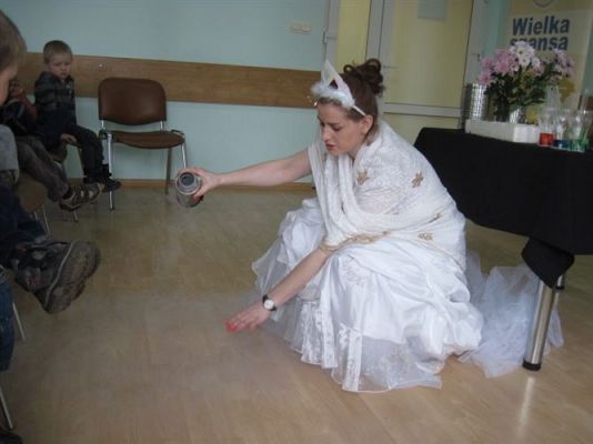 Grafika #47: 05.03.2014 - Warsztaty edukacyjne pn."Mroźne eksperymenty" w GOKiS w Wicku