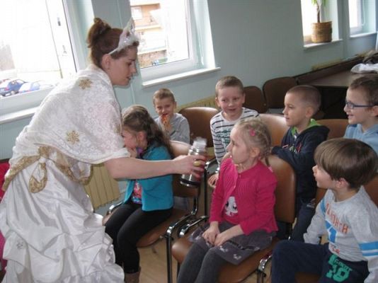 Grafika #67: 05.03.2014 - Warsztaty edukacyjne pn."Mroźne eksperymenty" w GOKiS w Wicku