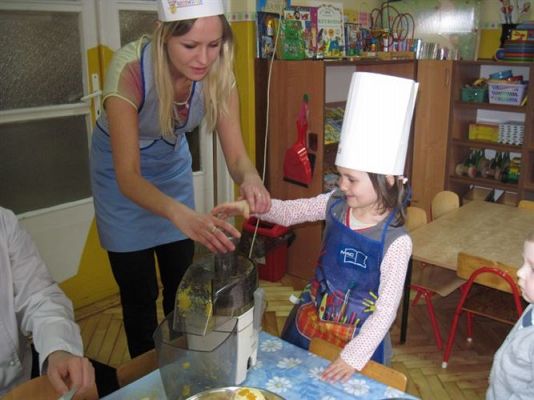 Grafika #5: 28.02.2014 - Mali kucharze