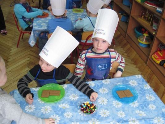 Grafika #11: 28.02.2014 - Mali kucharze