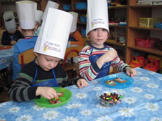 Grafika #16: 28.02.2014 - Mali kucharze