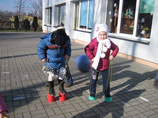 Grafika #4: 21.02.2014 - Jak aktywnie spędzamy czas w ogrodzie przedszkolnym