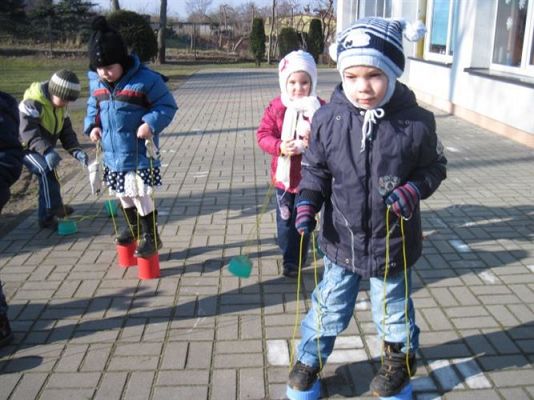 Grafika #5: 21.02.2014 - Jak aktywnie spędzamy czas w ogrodzie przedszkolnym