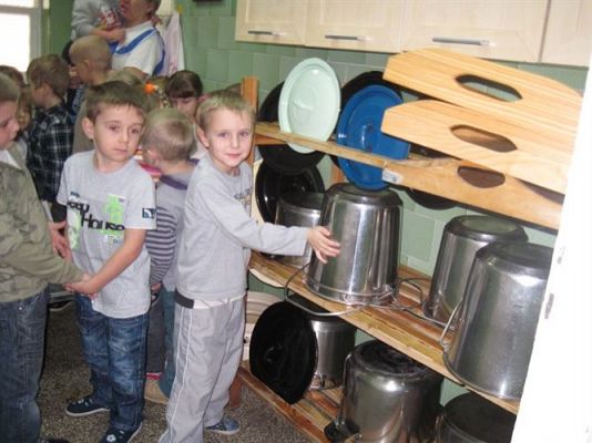 Grafika #6: 10.02.2014 - Średniaki poznają pracę kucharki