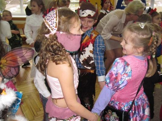 Grafika #11: 07.02.2014 - Zabawa karnawałowa