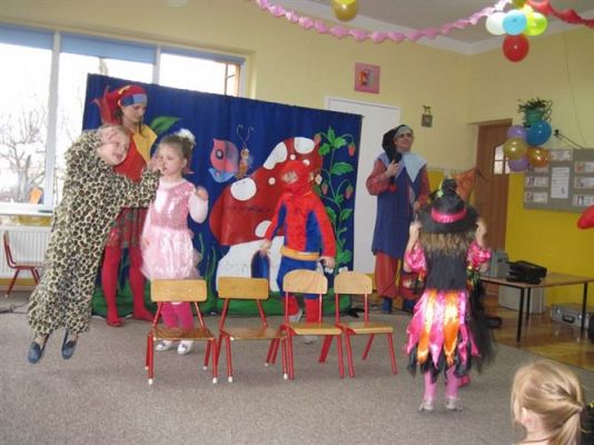 Grafika #21: 07.02.2014 - Zabawa karnawałowa