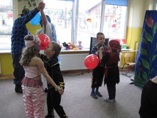 Grafika #63: 07.02.2014 - Zabawa karnawałowa