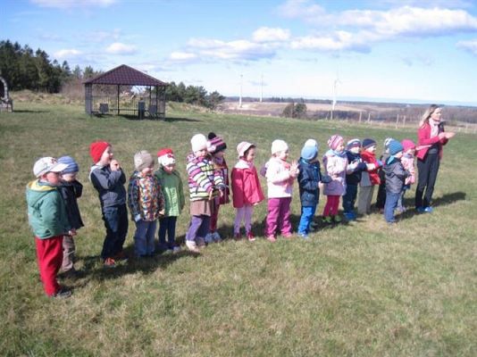 Grafika #28: 01.04.2014 - Maluszki na placu zabaw w Białogardzie