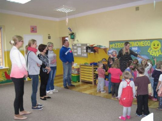 Grafika #3: 25.03.2014 - Zajęcia otwarte dla rodziców w gr.I - "Gimnastyka dla Smyka"