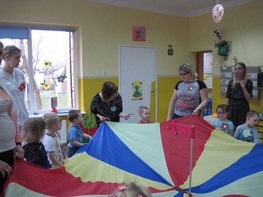 Grafika #29: 25.03.2014 - Zajęcia otwarte dla rodziców w gr.I - "Gimnastyka dla Smyka"