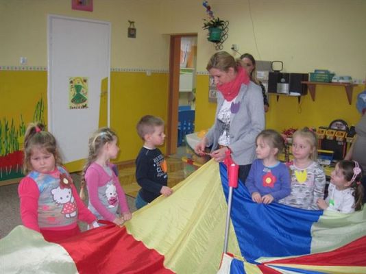 Grafika #31: 25.03.2014 - Zajęcia otwarte dla rodziców w gr.I - "Gimnastyka dla Smyka"