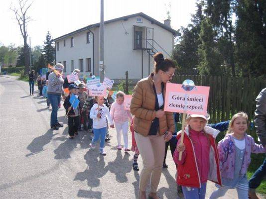 Grafika #7: 30.04.2014 - Obchody Dnia Ziemi