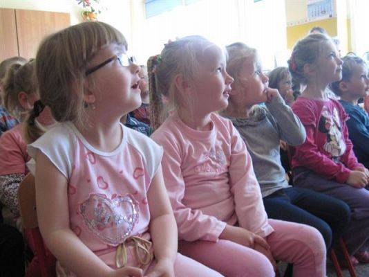 Grafika #2: 29.04.2014 - Przedstawienie teatralne pt. "O niesfornym koziołku"