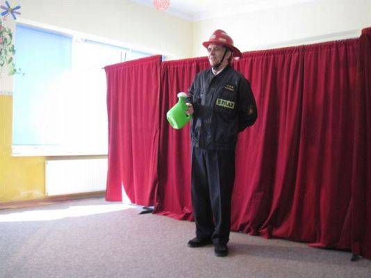 Grafika #4: 29.04.2014 - Przedstawienie teatralne pt. "O niesfornym koziołku"