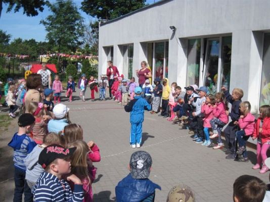 Grafika #7: 02.06.2014 - Dzień Dziecka