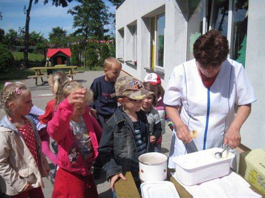 Grafika #79: 02.06.2014 - Dzień Dziecka