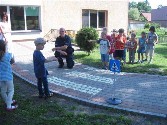 Grafika #10: 17.07.2014 - Spotkanie z policjantem