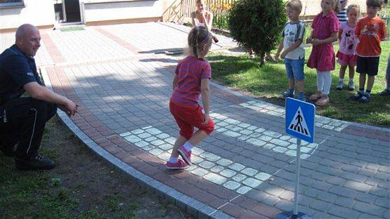 Grafika #16: 17.07.2014 - Spotkanie z policjantem