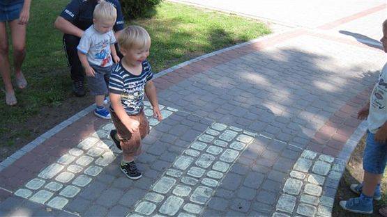 Grafika #19: 17.07.2014 - Spotkanie z policjantem