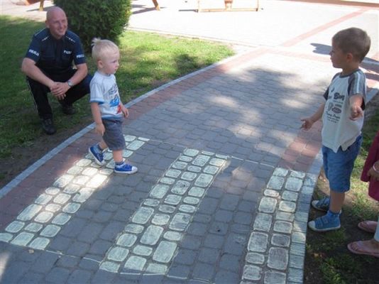 Grafika #20: 17.07.2014 - Spotkanie z policjantem