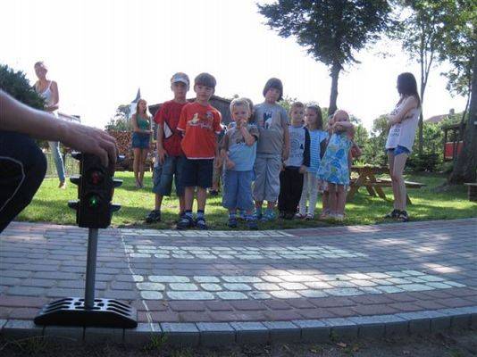 Grafika #21: 17.07.2014 - Spotkanie z policjantem