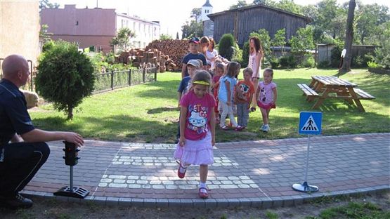 Grafika #25: 17.07.2014 - Spotkanie z policjantem