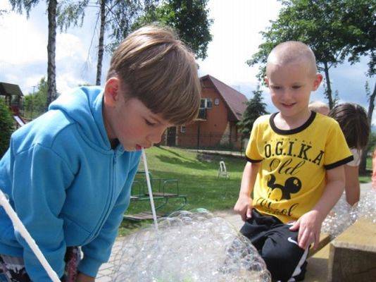 Grafika #18: Wakacyjne zabawy w naszym przedszkolu