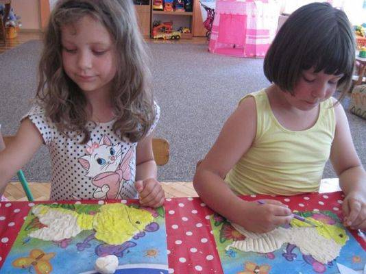 Grafika #32: Wakacyjne zabawy w naszym przedszkolu