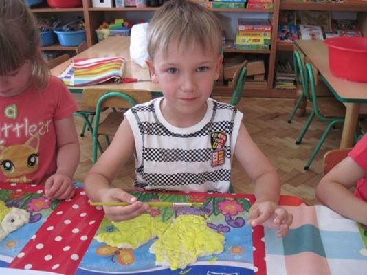 Grafika #34: Wakacyjne zabawy w naszym przedszkolu